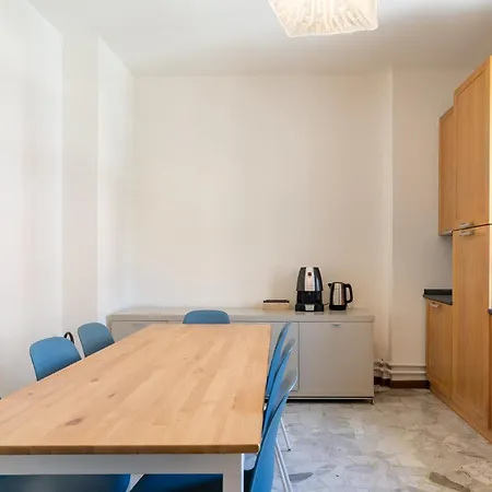 Spacious Bright With Panoramic Views Daire