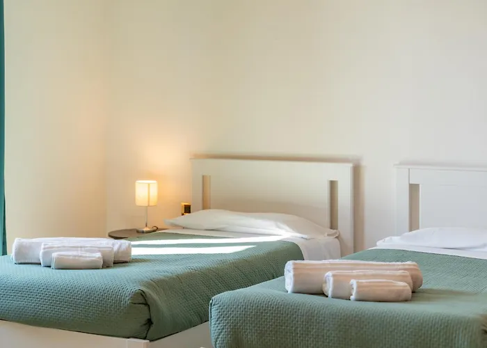 Spacious Bright With Panoramic Views * Лекко